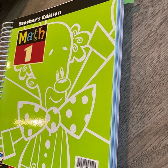 BJU Teacher Guide Math 1️⃣ CD rom not included. - Picture 2 of 6